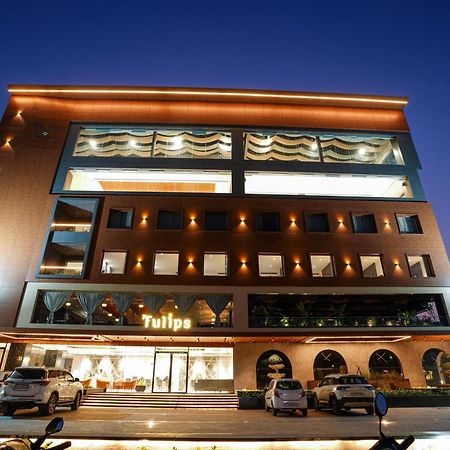 Hotel Tulips Grand Haïdarabad Extérieur photo