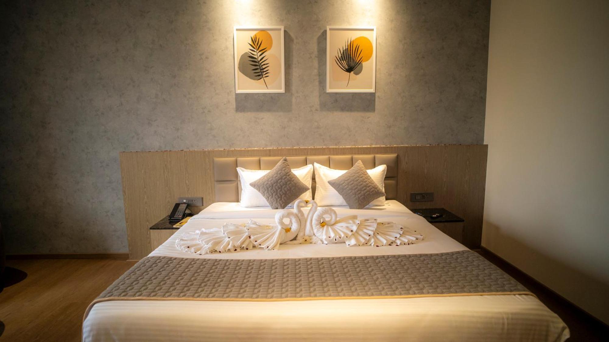 Hotel Tulips Grand Haïdarabad Extérieur photo