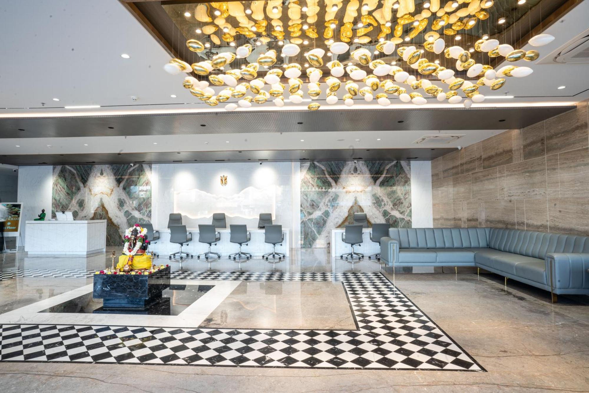 Hotel Tulips Grand Haïdarabad Extérieur photo